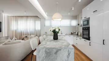 Appartement Luxe | Cuisine privée | Machine à expresso, cafetiÚre/bouilloire, bouilloire électrique