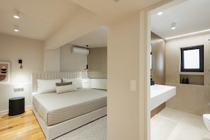 4 habitaciones, caja de seguridad en la habitación y cortinas blackout