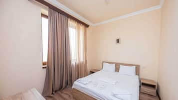 2 bedrooms, blackout curtains, iron/ironing board, free WiFi