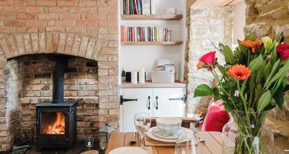 Sweetheart Cottage-Cosy 2BD in Cotswolds