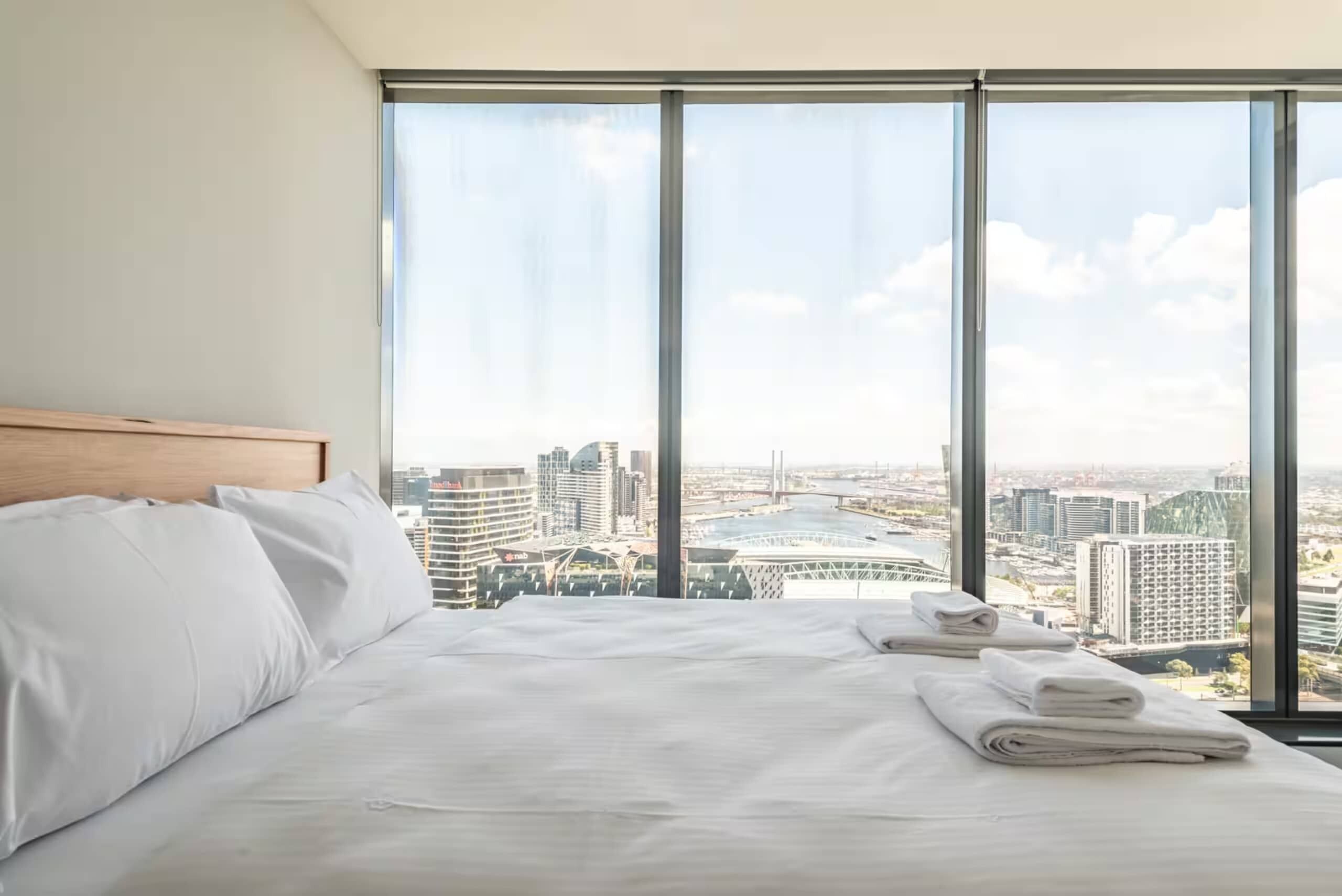 2 bedrooms, iron/ironing board, Internet, bed sheets