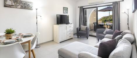 Apartment | Living area