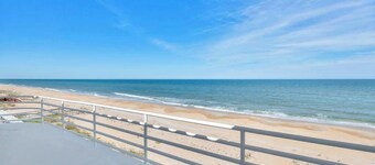 Sea Haven - Oceanfront home w/ pvt beach & deck