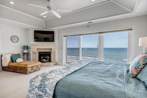 5 bedrooms, desk, iron/ironing board, free WiFi