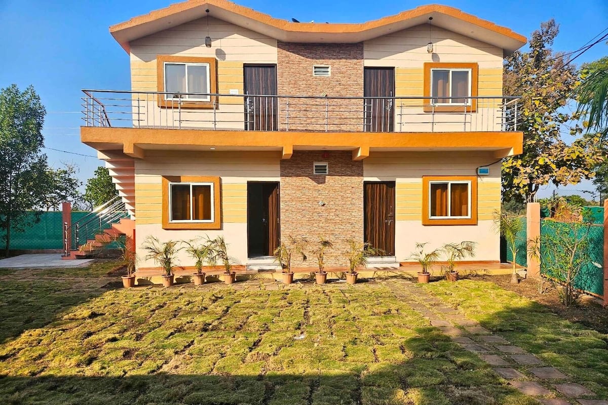 Farm Villa 1 - 4 bhk with Private Pool | 1 bedroom, bed sheets