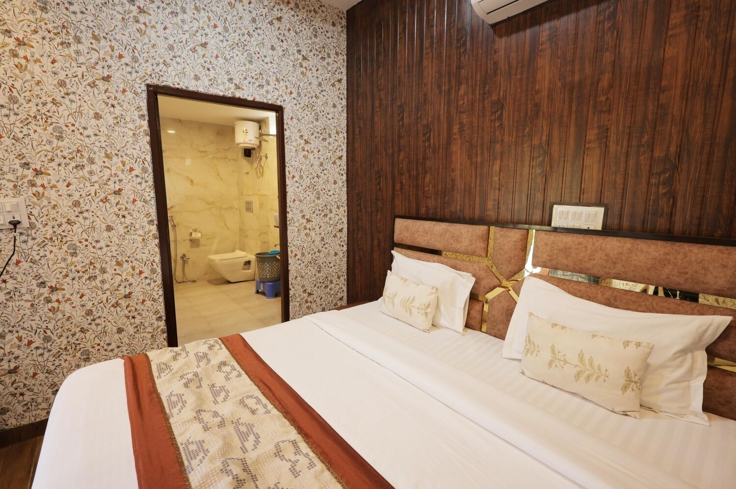 1 habitación y ropa de cama 