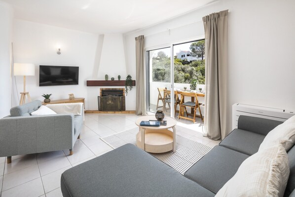 Living room - Family-friendly Apartment in Carvoeiro (Lagoa)