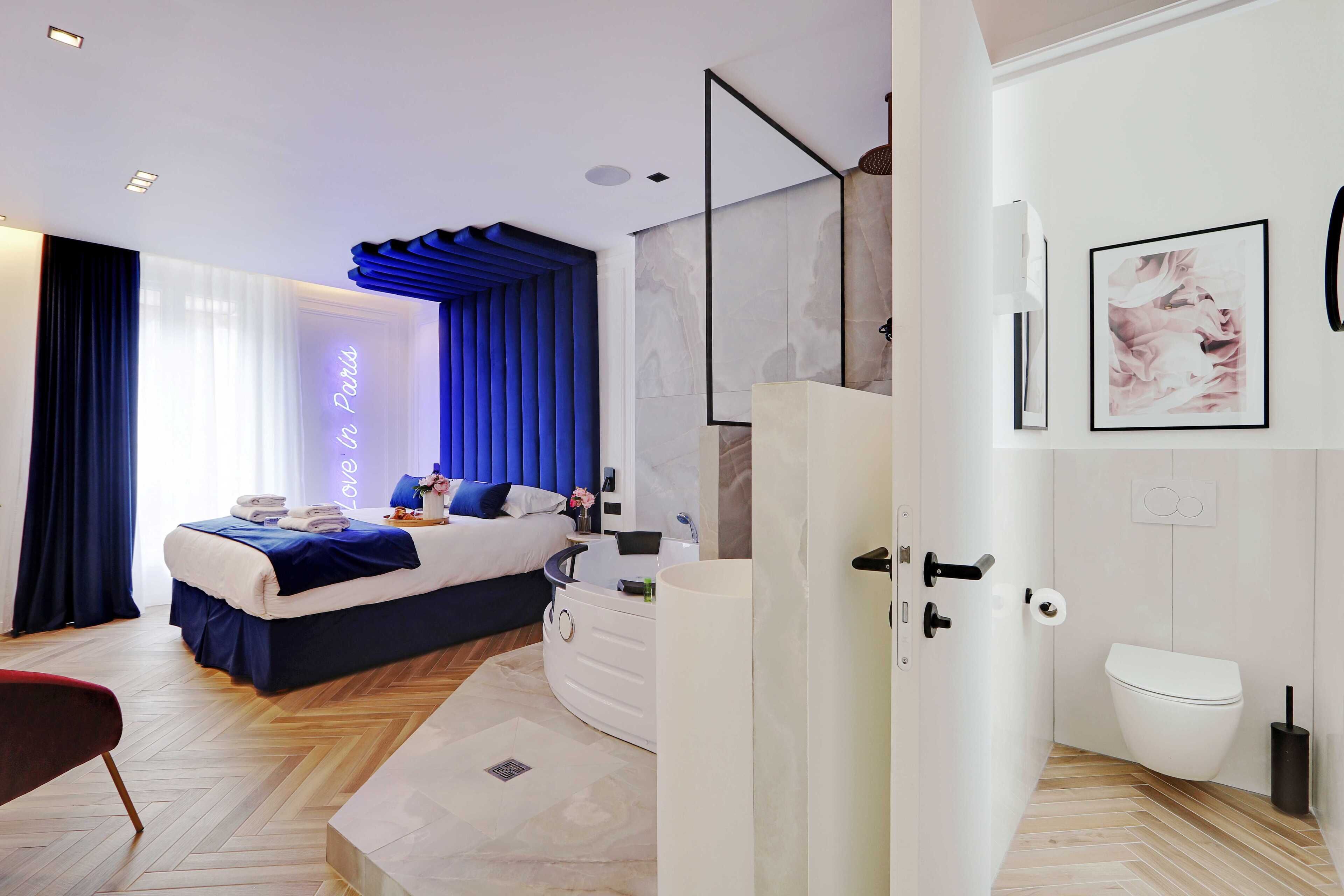 Shower, hair dryer, towels, shampoo