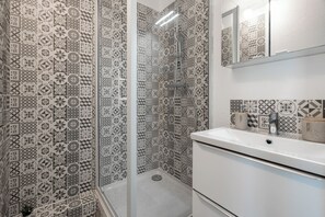 Hair dryer, towels, toilet paper
