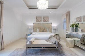 5 bedrooms, in-room safe, iron/ironing board, free WiFi