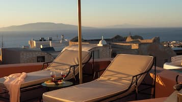 Terra Luxury Junior Suite Sea View | Terrace/patio