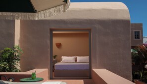 Suite Junior, balkon | Setrika/meja setrika, Wi-Fi gratis, dan seprai linen