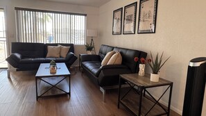 Smart-TV, Tischtennisplatte