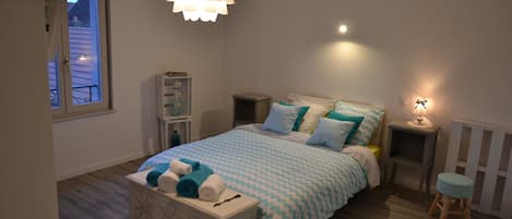 3 habitaciones, escritorio, cuna de viaje y wifi gratis