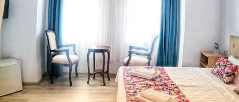 Dobbelt- eller tomannsrom – deluxe, sjøutsikt | Wi-fi (inkludert)