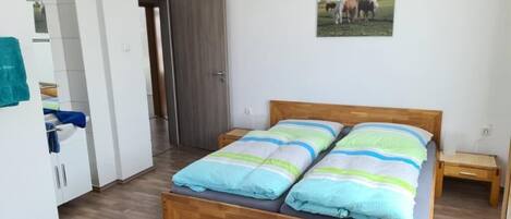 1 غرفة نوم وواي فاي مجانًا وملاءات أسرّة وتسهيلات لدخول الكراسي المتحركة