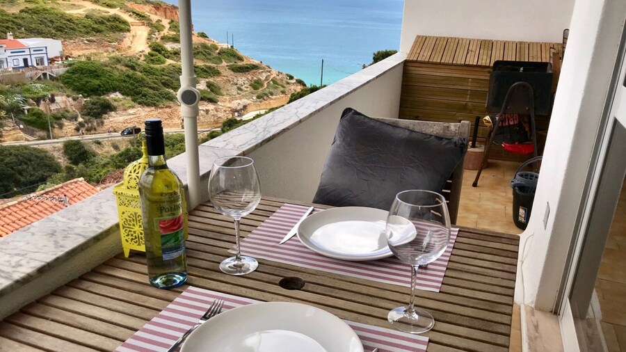 Charming Benagil Coastal Retreat