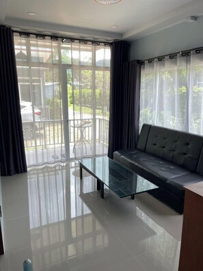 Living area - 2bdr BangTao House (Choeng Thale)