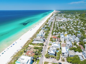 Beach nearby - Your Coastal Bungalow Escape on 30A (Seagrove)