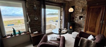 Cocooning stay by the sea, sleeps 8