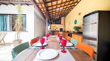 豪華獨棟房屋, 4 間臥室, 空調 | 用餐區