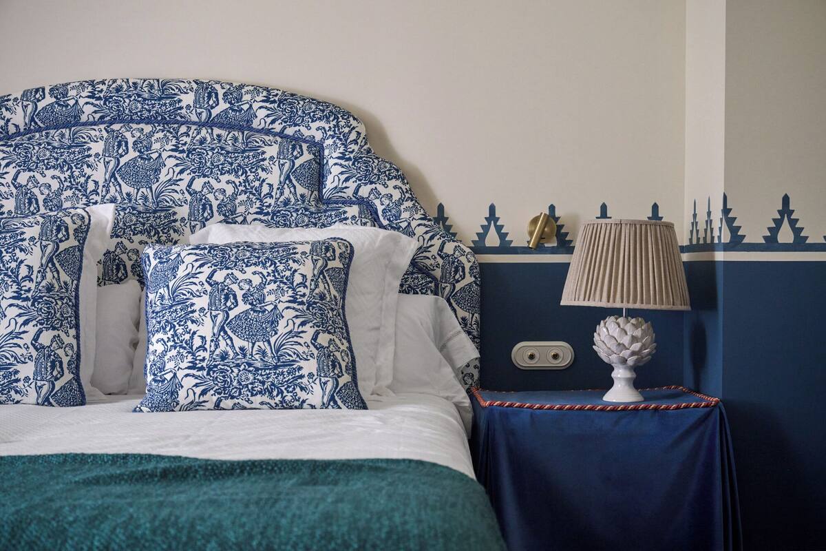 1 bedroom, premium bedding, pillow-top beds, minibar