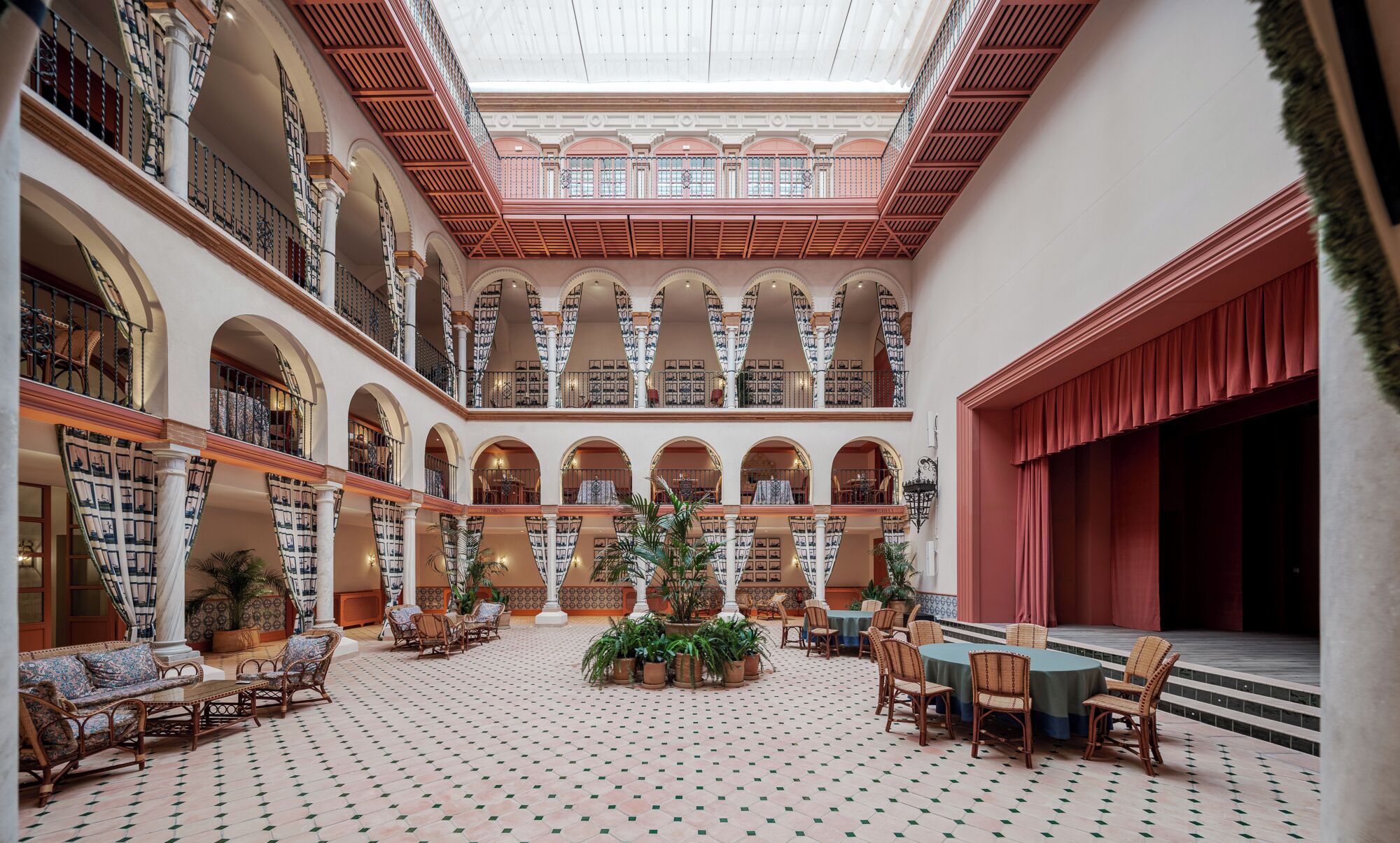 Photo - Hotel Sevilla