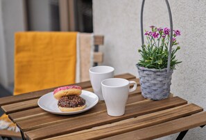 Balcony - Airy loft-apartment with balcony (Prague)