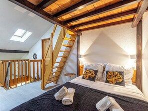 Bügeleisen/Bügelbrett, Reisekinderbett, WLAN, Bettwäsche