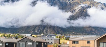Modern 2 Bedroom Apartment with Mountain Outlook