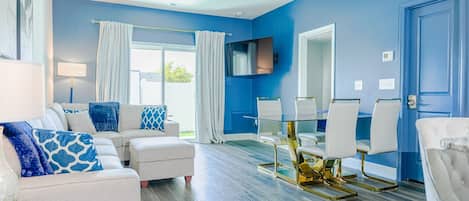 Smart-tv en een open haard