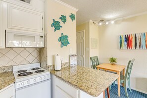 Apartment (1 Bedroom) | Interior - Walk to Galveston Beach: Resort-style Gem w/ Pool (Galveston)