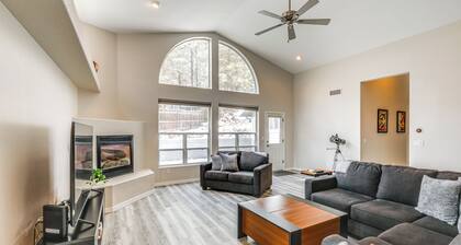 Near Hiking & Golf: Peaceful Home in Flagstaff!