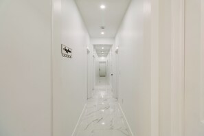 Interior - 4 Mi to Coast: Modern Retreat in Vero Beach! (Vero Beach)