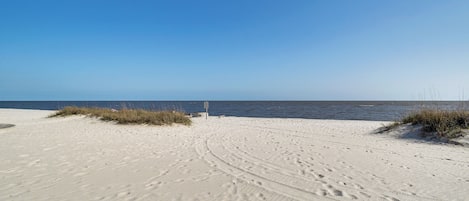 Apartment (2 Bedrooms) | Front of property