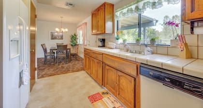 Boat, Fish & Golf: Coarsegold Retreat w/ Hot Tub
