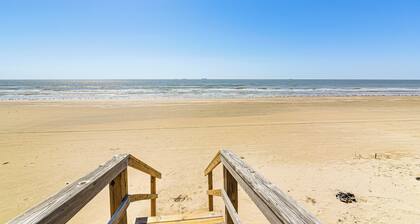 1 Block to Surfside Beach: Home w/ Gulf Views!