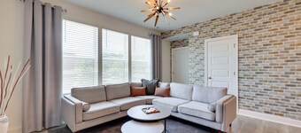 Modern Downtown Apt w/ Balcony in Wake Forest!