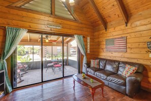 House (1 Bedroom) | Interior