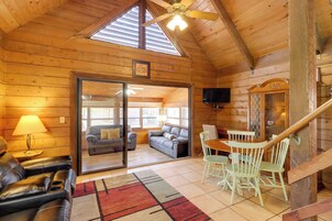 House (1 Bedroom) | Interior