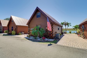 House (1 Bedroom) | Interior - Lake Okeechobee Cabin w/ Boat Launch & Patio (Okeechobee)