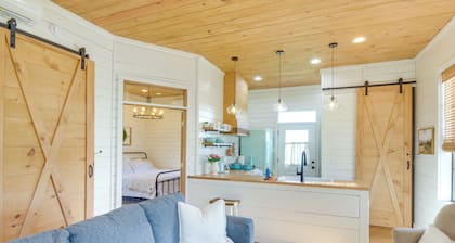 4-acre Plot: Farmhouse-chic Retreat in Forest!