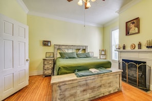 House (6 Bedrooms) | Interior
