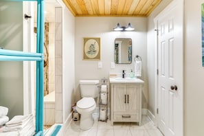 Cottage (2 Bedrooms) | Interior