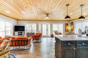 Cottage (2 Bedrooms) | Interior