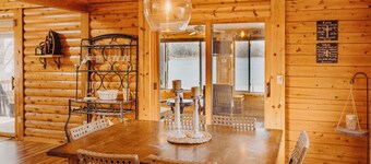 Lakefront Getaway w/ Fire Pit in Akron