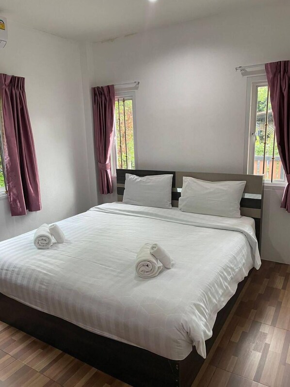 Cabane, 2 chambres, cuisine