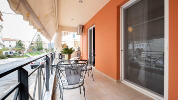 Apartment | 3 bedrooms, Internet