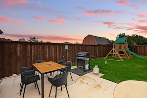 Outdoor dining