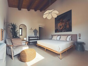 Deluxe tweepersoonskamer, 1 kingsize bed, airconditioning | Lakens van Egyptisch katoen, luxe beddengoed, donsdekens